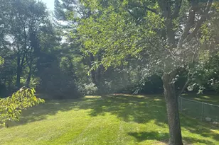 18 Town Landing Rd, Berkley, MA 02779 - Photo 12
