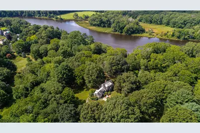 18 Town Landing Rd, Berkley, MA 02779 - Photo 20