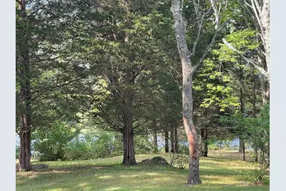 18 Town Landing Rd, Berkley, MA 02779 - Photo 4