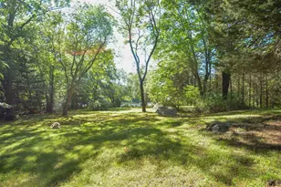 18 Town Landing Rd, Berkley, MA 02779 - Photo 10