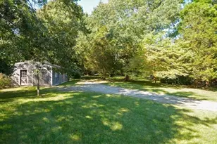 18 Town Landing Rd, Berkley, MA 02779 - Photo 6