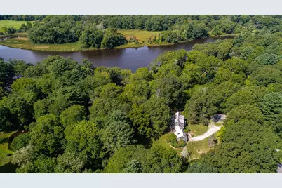 18 Town Landing Rd, Berkley, MA 02779 - Photo 22