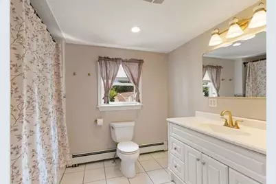 8 Herbert St, Wakefield, MA 01880 - Photo 18