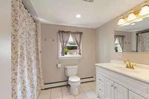 8 Herbert St, Wakefield, MA 01880 - Photo 18
