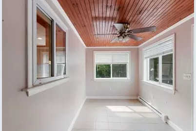 8 Herbert St, Wakefield, MA 01880 - Photo 4