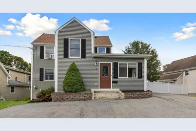 8 Herbert St, Wakefield, MA 01880 - Photo 1