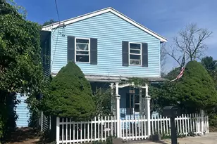 42 Milton St, Dartmouth, MA 02748 - Photo 2
