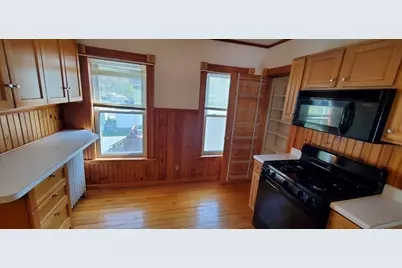 665 Washington #2, Whitman, MA 02382 - Photo 4