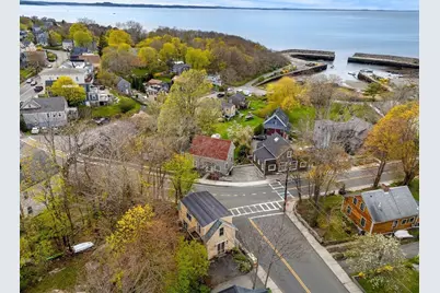 1105 Washington, Gloucester, MA 01930 - Photo 2