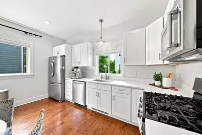 18 Partridge Ave, Somerville, MA 02145 - Photo 4