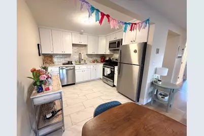 4 Golden Ct. #9, Medford, MA 02155 - Photo 2