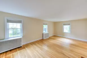 27 Mayflower Cir, Worcester, MA 01606 - Photo 22