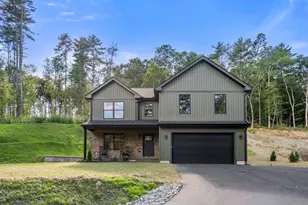 3052 Foster St, Palmer, MA 01069 - Photo 1