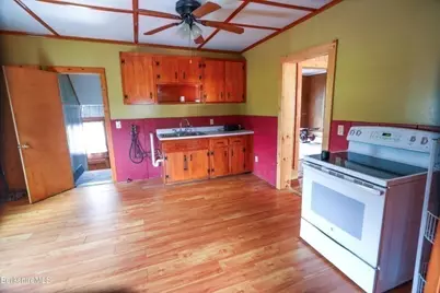 39 Middle Rd, Clarksburg, MA 01247 - Photo 32
