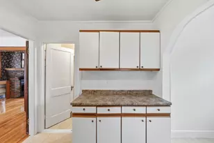 73 Santa Barbara St, Springfield, MA 01104 - Photo 18