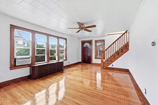 73 Santa Barbara St, Springfield, MA 01104 - Photo 10