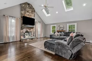 196 Mechanic St, Foxboro, MA 02035 - Photo 2