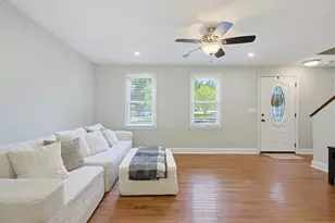 22 Starrett Ave, Middleborough, MA 02346 - Photo 4