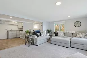 47 Lakeshore Dr, Bellingham, MA 02019 - Photo 30