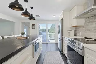 47 Lakeshore Dr, Bellingham, MA 02019 - Photo 12