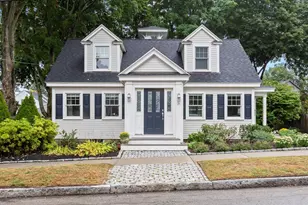 21 Broad St, Newburyport, MA 01950 - Photo 1