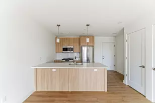 1035 Commonwealth Ave, Boston, MA 02215 - Photo 4