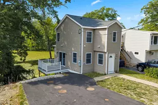 14 Hillside Rd, Northborough, MA 01532 - Photo 2