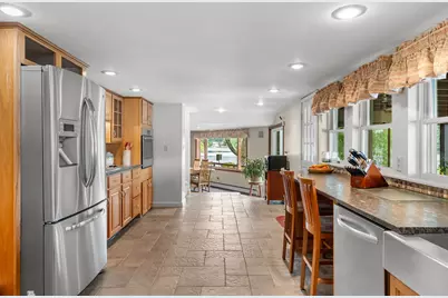 290 Oakridge Ave, North Attleboro, MA 02760 - Photo 16