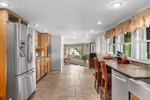 290 Oakridge Ave, North Attleboro, MA 02760 - Photo 16