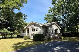 1183 Dutton St, New Bedford, MA 02745 - Photo 2