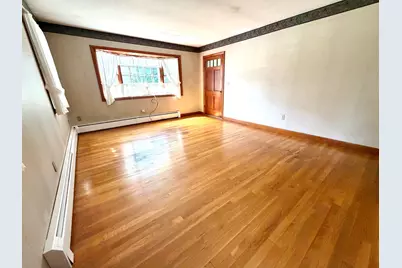 1183 Dutton Street, New Bedford, MA 02745 - Photo 10
