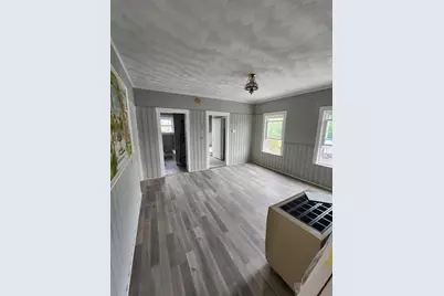 351 Tecumseh St #B, Fall River, MA 02721 - Photo 4