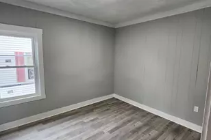 351 Tecumseh St, Fall River, MA 02721 - Photo 8