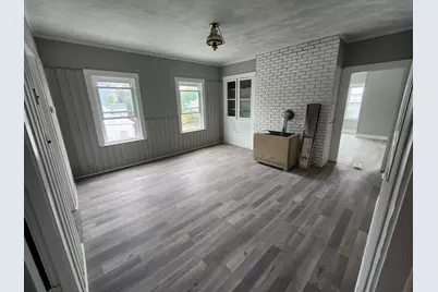 351 Tecumseh St #B, Fall River, MA 02721 - Photo 10