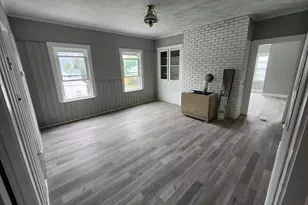 351 Tecumseh St, Fall River, MA 02721 - Photo 10