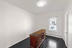 28 Meadow St, Fall River, MA 02720 - Photo 14