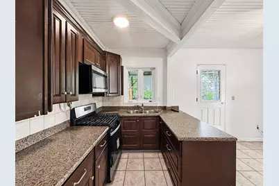 28 Meadow St #1, Fall River, MA 02720 - Photo 6