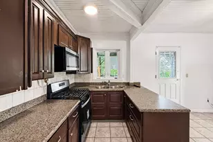 28 Meadow St, Fall River, MA 02720 - Photo 6
