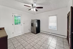 28 Meadow St, Fall River, MA 02720 - Photo 8