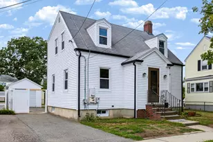 22 Ruggles St, Quincy, MA 02169 - Photo 2