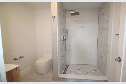 525 E Broadway #2, Boston, MA 02127 - Photo 12