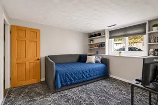 19 Oak Ridge Dr E, Brockton, MA 02301 - Photo 28