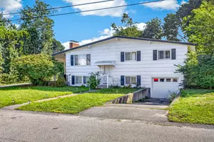 19 Oak Ridge Dr E, Brockton, MA 02301 - Photo 4