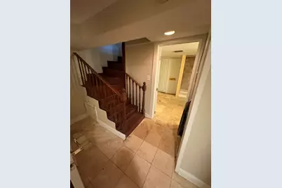 32 Warwick Street, Boston, MA 02120 - Photo 10