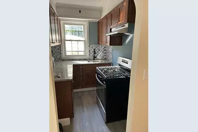 549 Fourth St #1, Fall River, MA 02721 - Photo 2