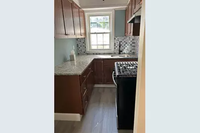 549 Fourth St #1, Fall River, MA 02721 - Photo 4