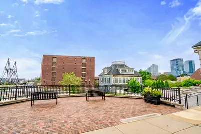 73 Chelsea St #104, Boston, MA 02129 - Photo 12