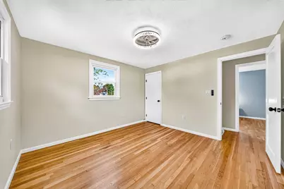 9 Valerie Ave, Billerica, MA 01821 - Photo 20