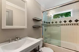 248 Presidents Ln, Quincy, MA 02169 - Photo 24