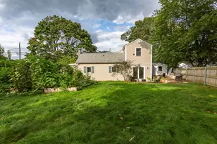 719 Warren Ave, Swansea, MA 02777 - Photo 32